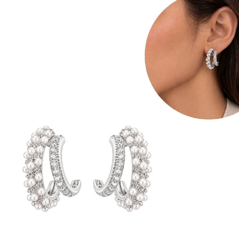 ARITOS DE ENCHAPE PLATEADO CON DISEÑO DE ARGOLLAS DOBLES CON PERLAS Y CIRCONES 1.8CM