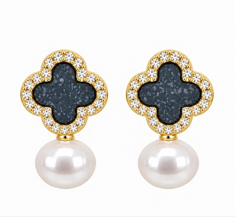 ARITOS DE ENCHAPE PARA DAMA CON DISEÑO DE FLOR 2CM (DUPE DE VAN CLEEF)