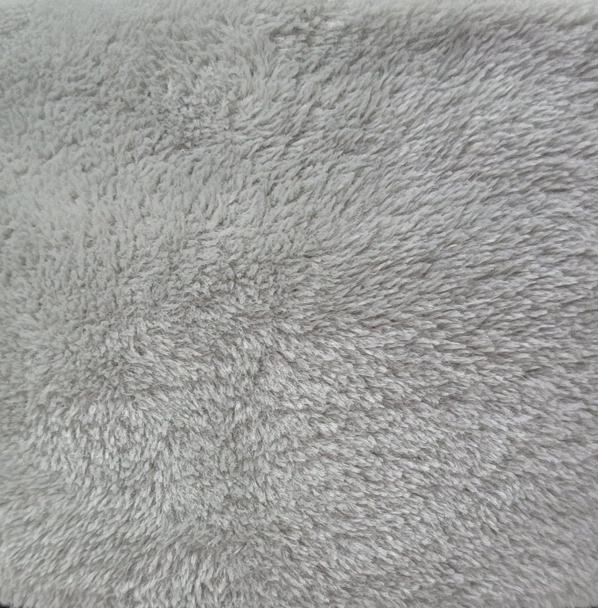 MANTA DECORATIVA TEXTURA SUAVE COLOR GRIS BARBARA HOMES 127X152CM