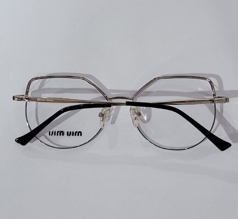 LENTES ORIGINALES PARA GRADUAR MIU MIU