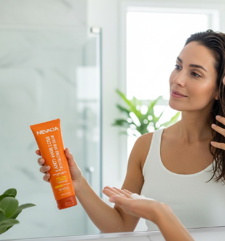 CREMA PARA PEINAR 15 EN 1 REVITALIZANTE ANTICAIDA HIDRATANTE NEVADA 280ML