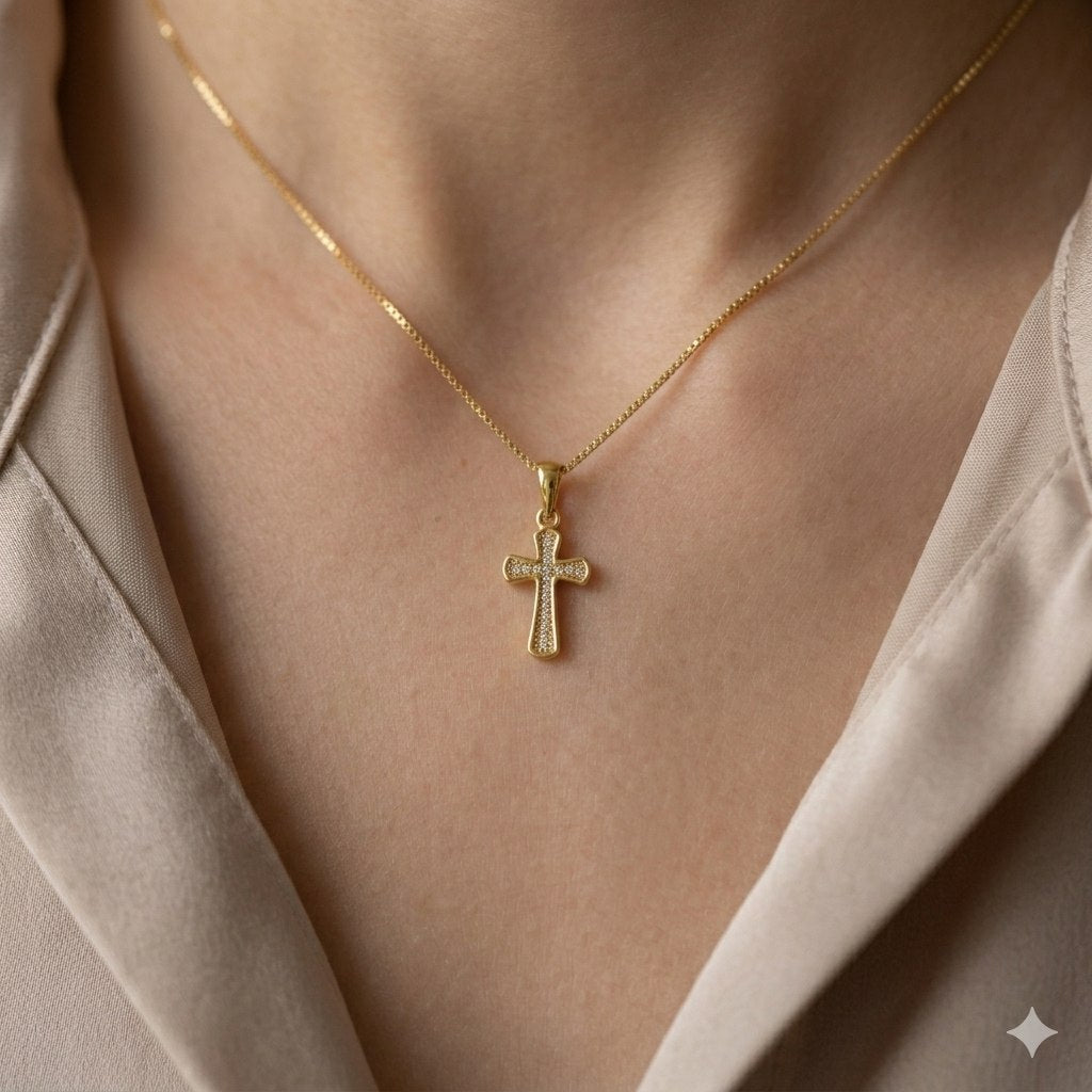 DIJE DE ORO 10K CON FORMA DE CRUZ 1.5CM PESO: 0.7G