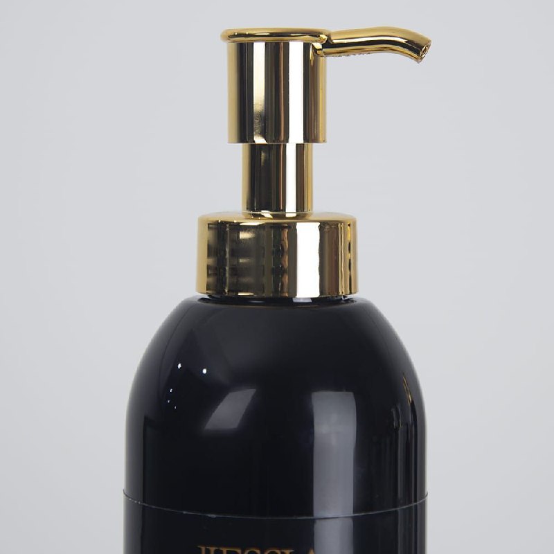 SHAMPOO DE QUERATINA LIMPIA Y HIDRATA EL CABELLO JIESSIA 700ML