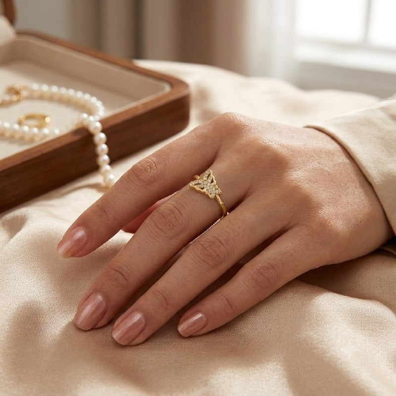 ANILLO DE ENCHAPE PARA DAMA TALLA AJUSTABLE CON DISEÑO DE MARIPOSA