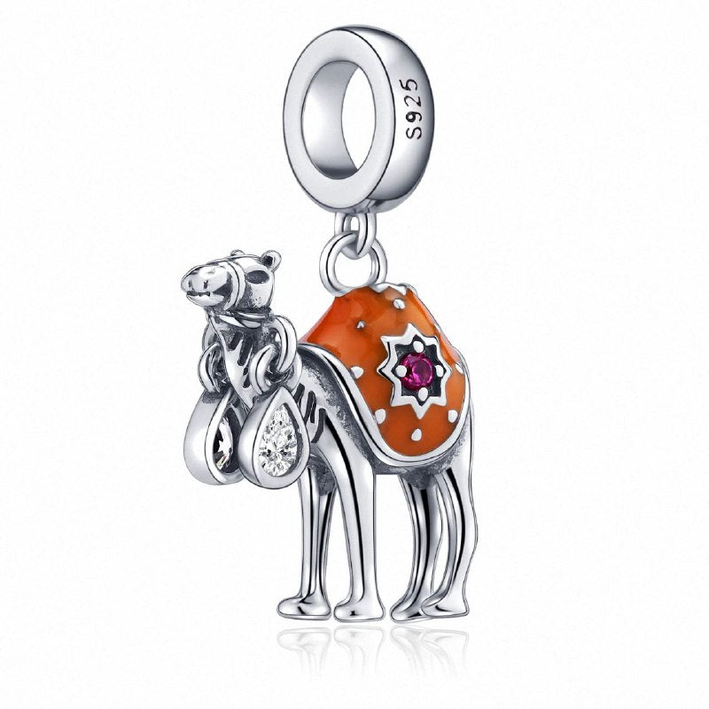 PCHARM4113 FORMA DE CAMELLO PANDORA PLATA 9.25