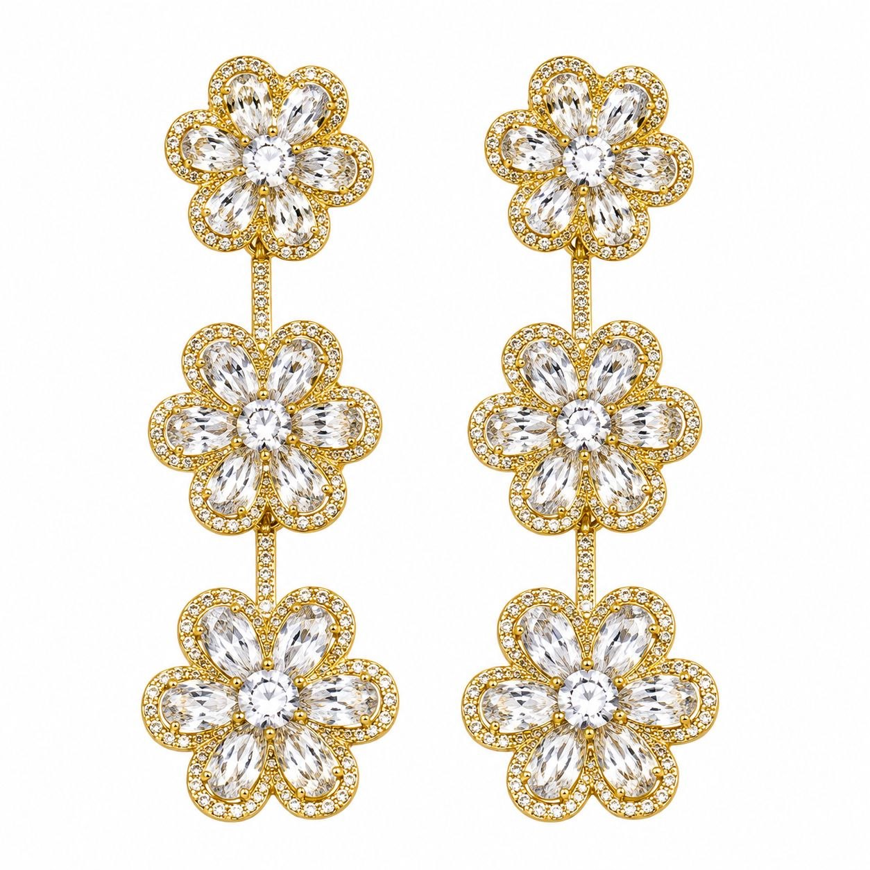 ARITOS DE ENCHAPE PARA DAMA COLGANTES CON TRIPLE FLOR Y CRISTALES 5CM