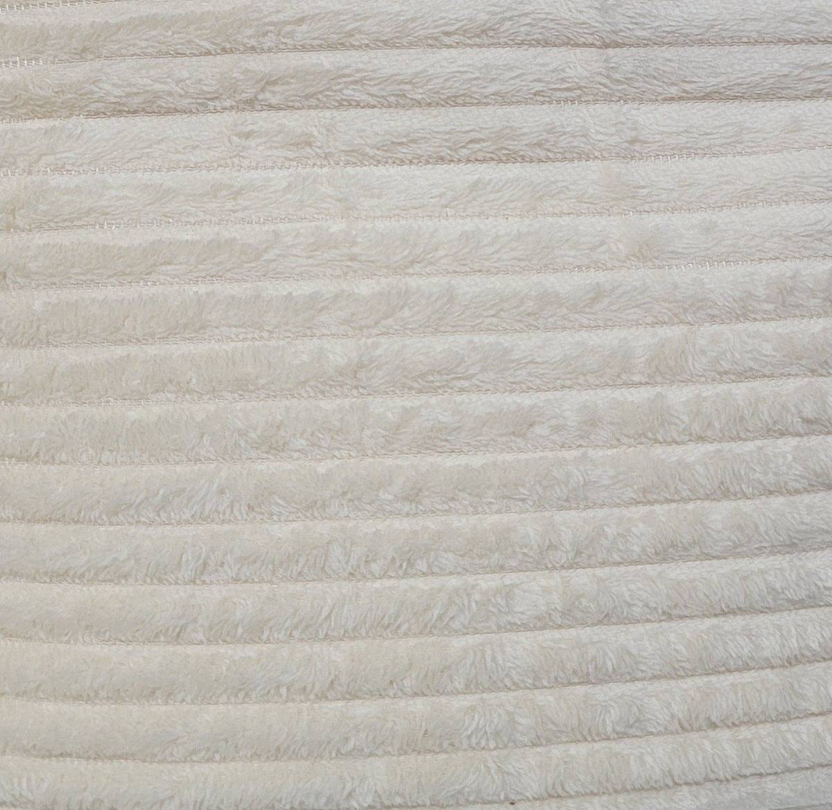 COBIJA CON TEXTURA ACANALADA 180X200CM