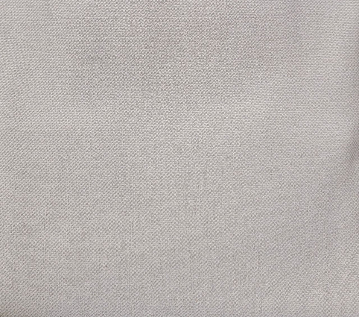 CORTINA DE VENTANA OSCURECEDORA BLACKOUT COLOR CREMA ROOM ESSENTIALS 140X228.5CM