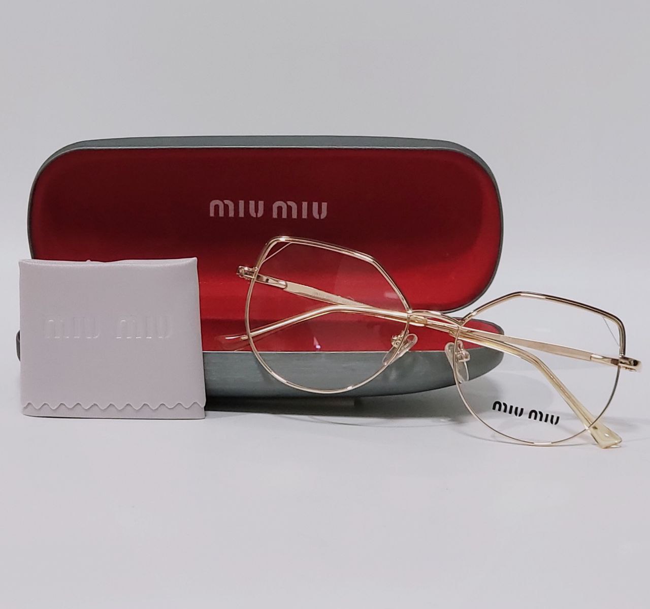 LENTES ORIGINALES PARA GRADUAR MIU MIU