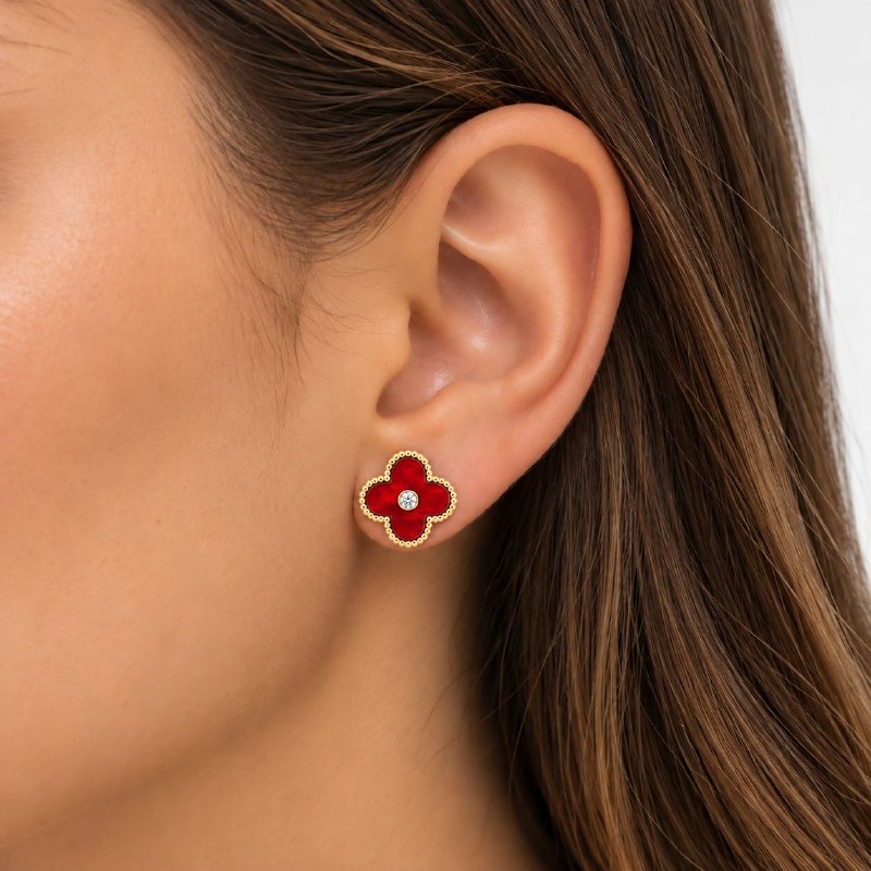 ARITOS DE ENCHAPE PARA DAMA CON DISEÑO DE FLOR 1.3CM (DUPE DE VAN CLEEF)