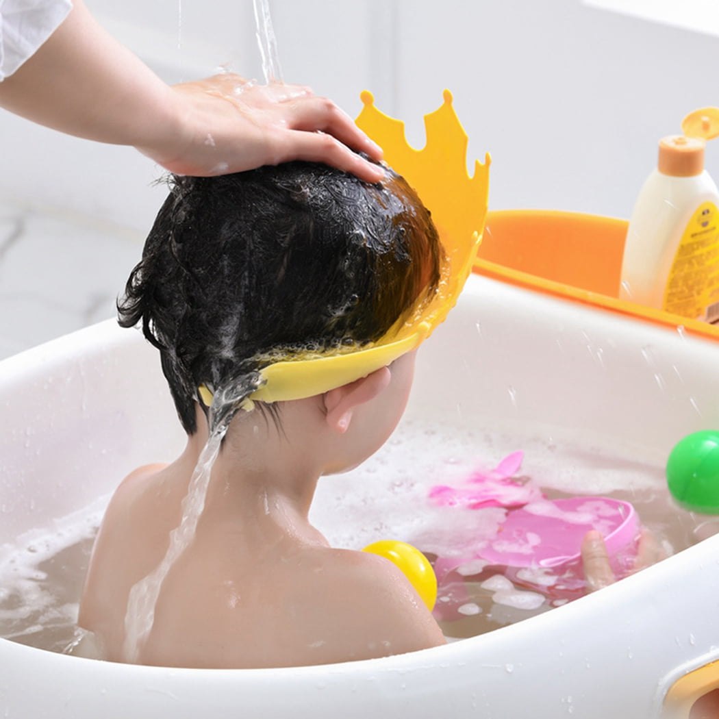 GORRO PROTECTOR DE SHAMPOO PARA NIÑOS CON DISEÑO DE CORONA 26X22CM