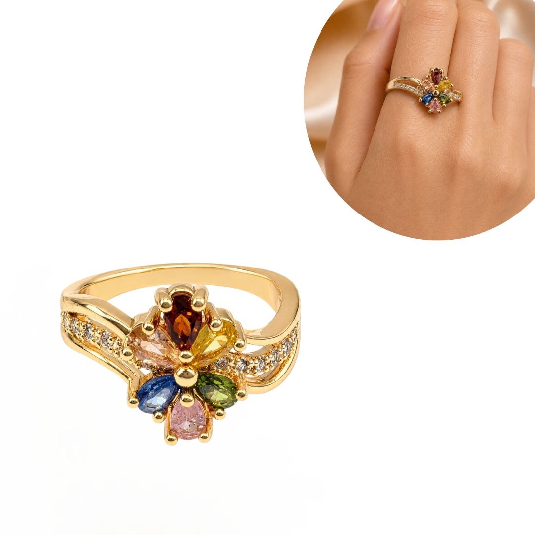 ANILLO DE ENCHAPE PARA DAMA CON DISEÑO DE FLOR Y CIRCONES MULTICOLOR EN BANDA ONDULADA