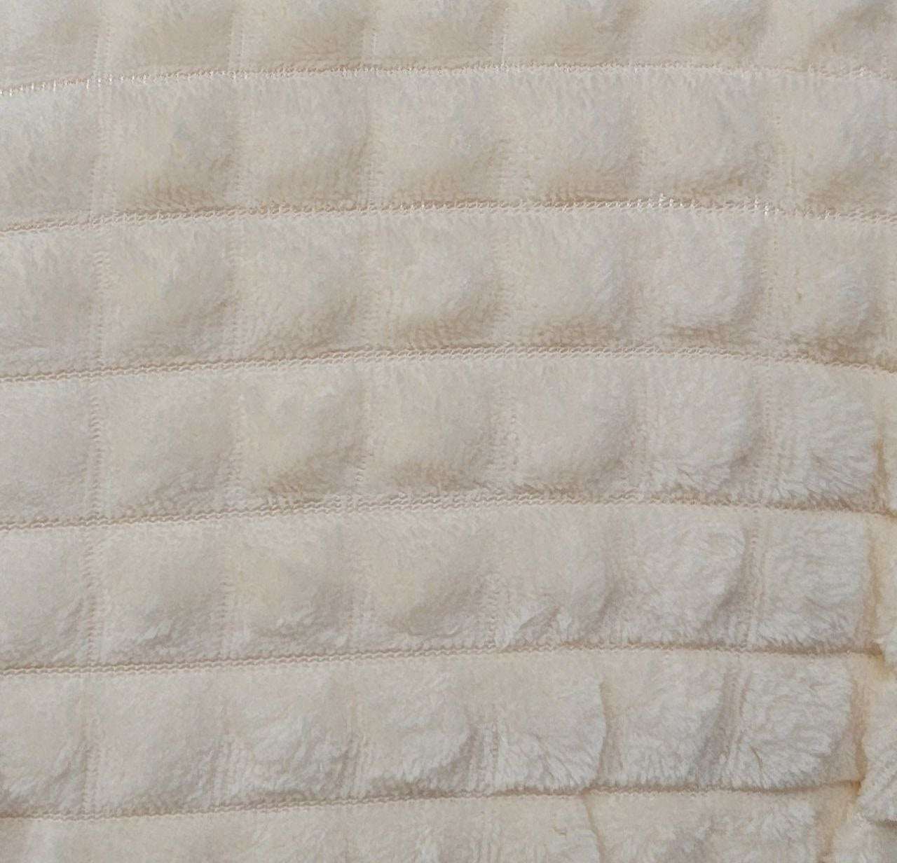COBIJA FRAZADA CORAL CON TACTO ATERCIOPELADO COZY LIVING 127X152CM