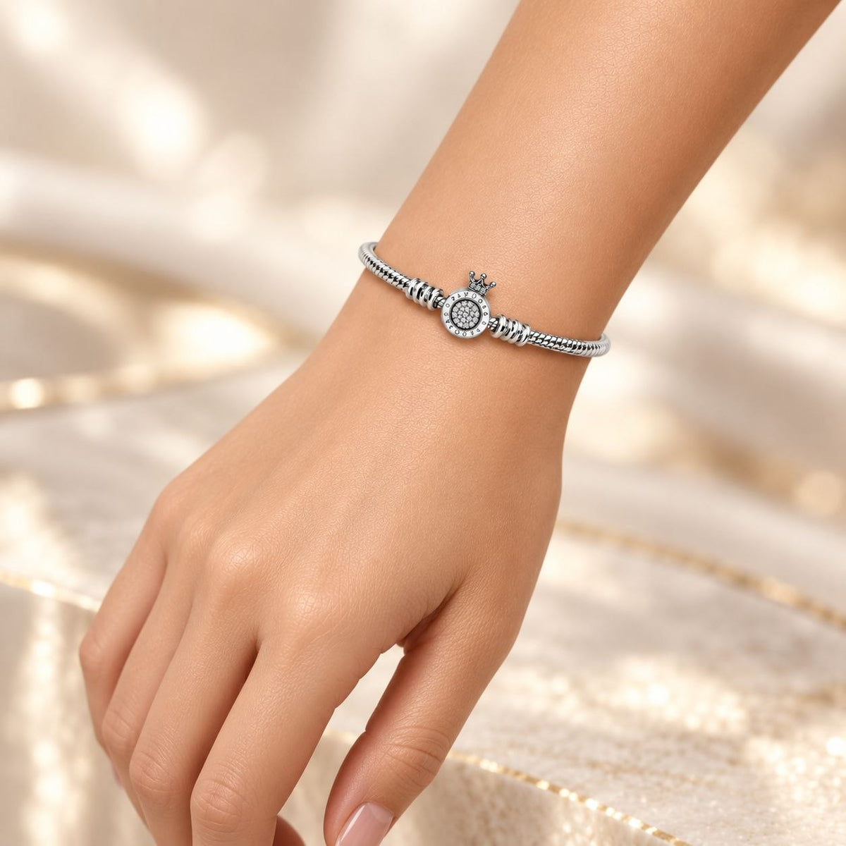 PULSERA PANDORA CON CORONA PANDORA DE PLATA 9.25