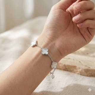 PULSERA FORMA VAN CLEEF DE PLATA 9.25 PESO: 5.9G