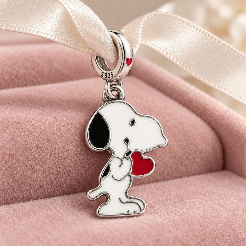 CHARM DE PLATA 9.25 CON DISEÑO DE SNOOPY MEDIDA: 2CM PESO: 2.2G