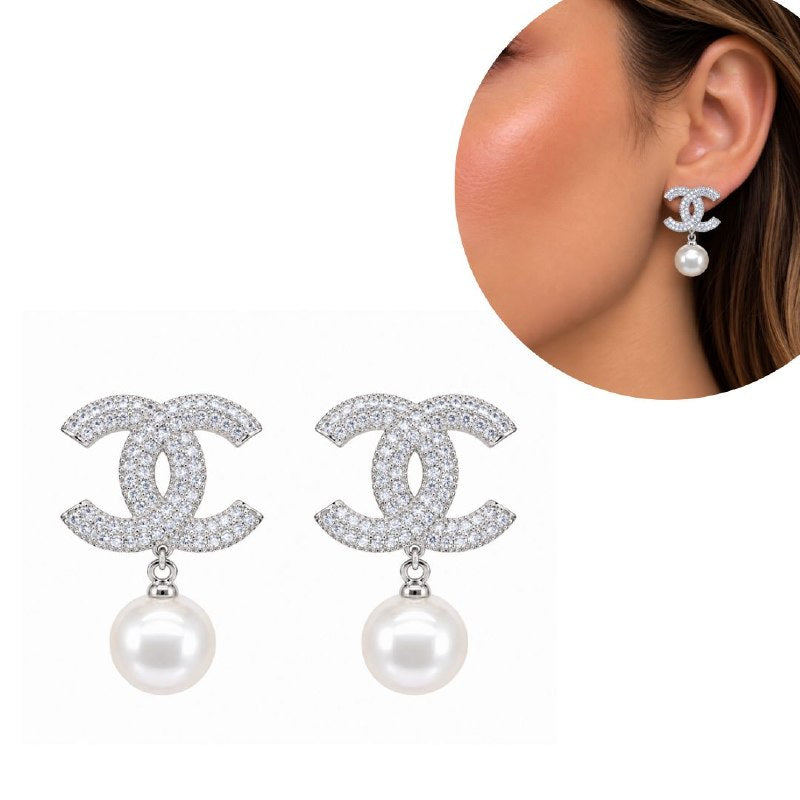 ARITOS DE ENCHAPE PARA DAMA CON DISEÑO DE CHANEL Y PERLA 2.8CM