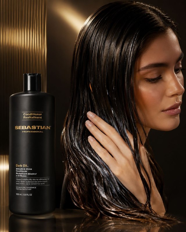 ACONDICIONADOR PROFESIONAL REVITALIZANTE SUAVIZANTE Y DESENREDANTE CON ACEITE DE ARGAN, SANDALO Y CEDRO SEBASTIAN PROFESSIONAL 1000ML