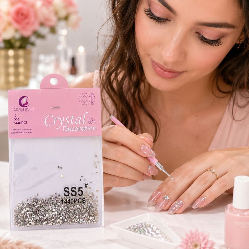 SET DE 1440 CRISTALES PARA DECORACIÓN DE UÑAS SS5 QUEENIGHT PROFESSIONAL
