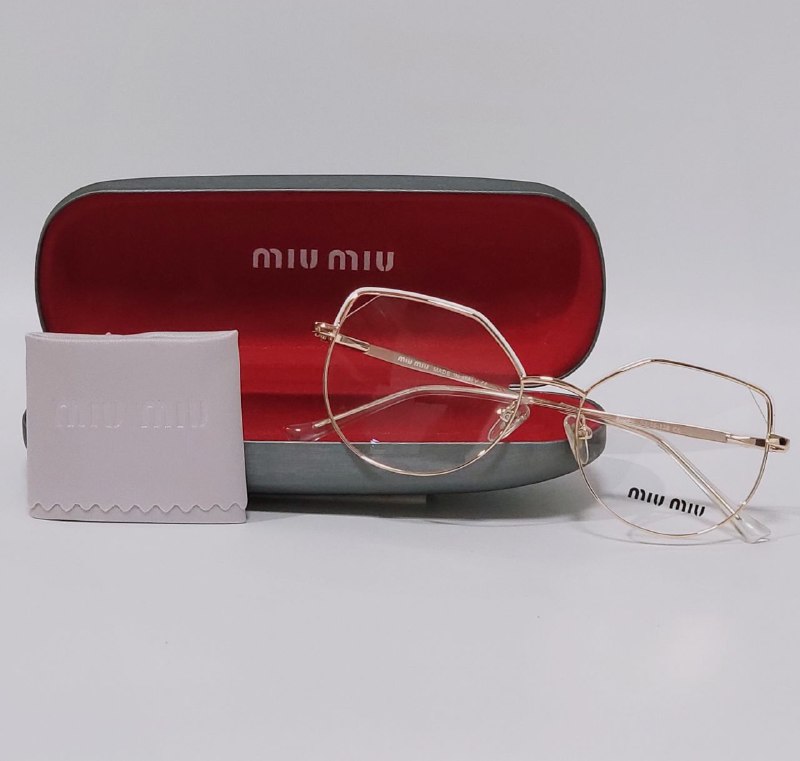 LENTES ORIGINALES PARA GRADUAR MIU MIU