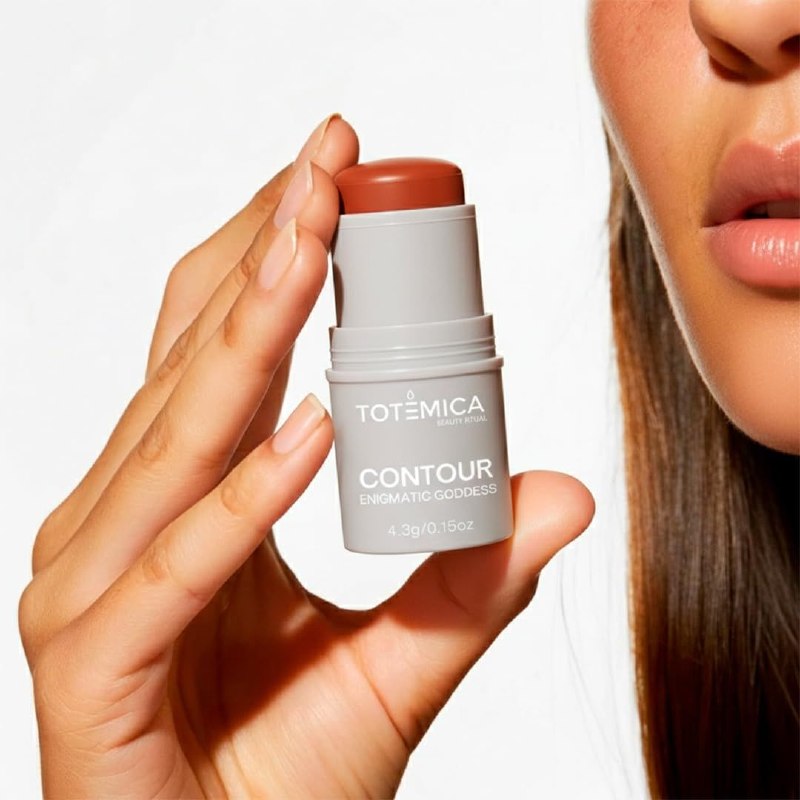 CONTORNO EN BARRA ACABADO MATE SUAVE TONO TINTO GLOW RITUAL CONTOUR TOTEMICA BEAUTY 4.3G