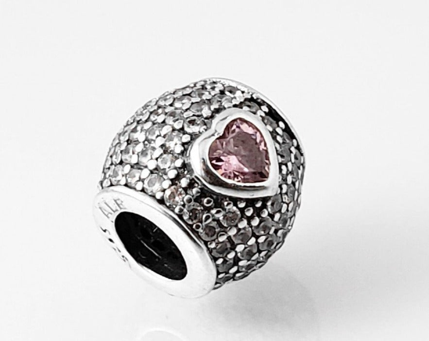 PCHARM2176  CIRCULAR CON CUENTAS Y PIEDRA EN FORMA DE CORAZON EN MEDIO