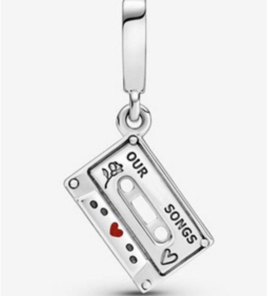 PCHARM2588#2  COLGANTE DE CACETE CON MENSAJE (NUESTRAS CANCIONES)