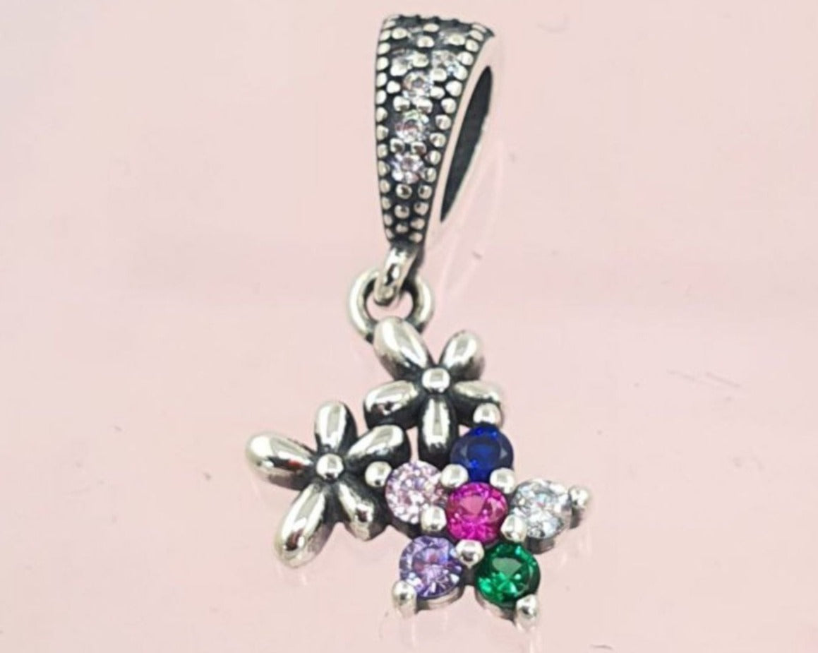 PCHARM2743   COLGANTE DE FLORES Y CIRCONES DE COLORES